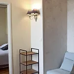 La Tour Pom'pin Frühstückspension 3*