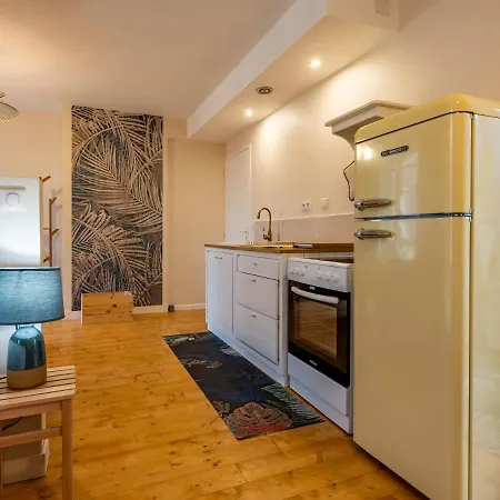 La Tour Pom'pin لا بوربول