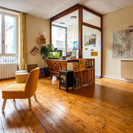 La Tour Pom'pin لا بوربول