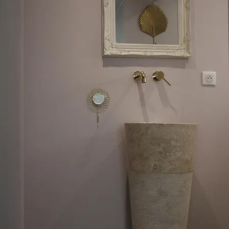 La Tour Pom'pin لا بوربول