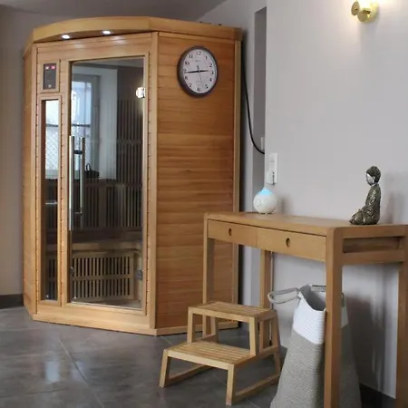 La Tour Pom'pin 3* لا بوربول