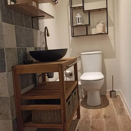 La Tour Pom'pin Ла-Бурбуль