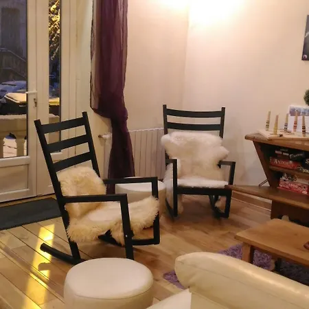 La Tour Pom'pin فندق مبيت وإفطار